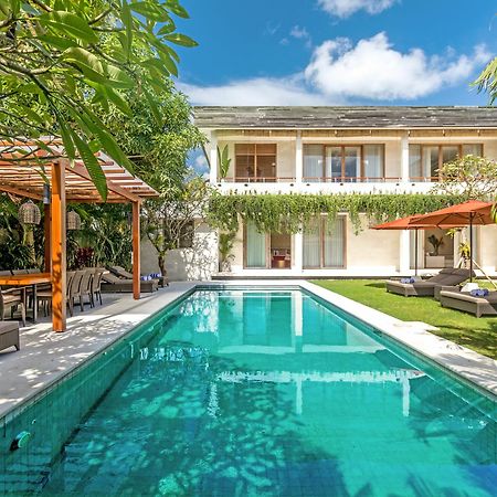 Villa Seriska Jimbaran 외부 사진